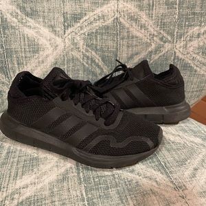 Black sneakers- Adidas